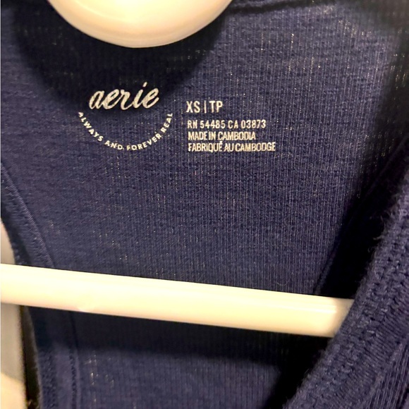 Extra small navy blue button up aerie tank top - Picture 2 of 2